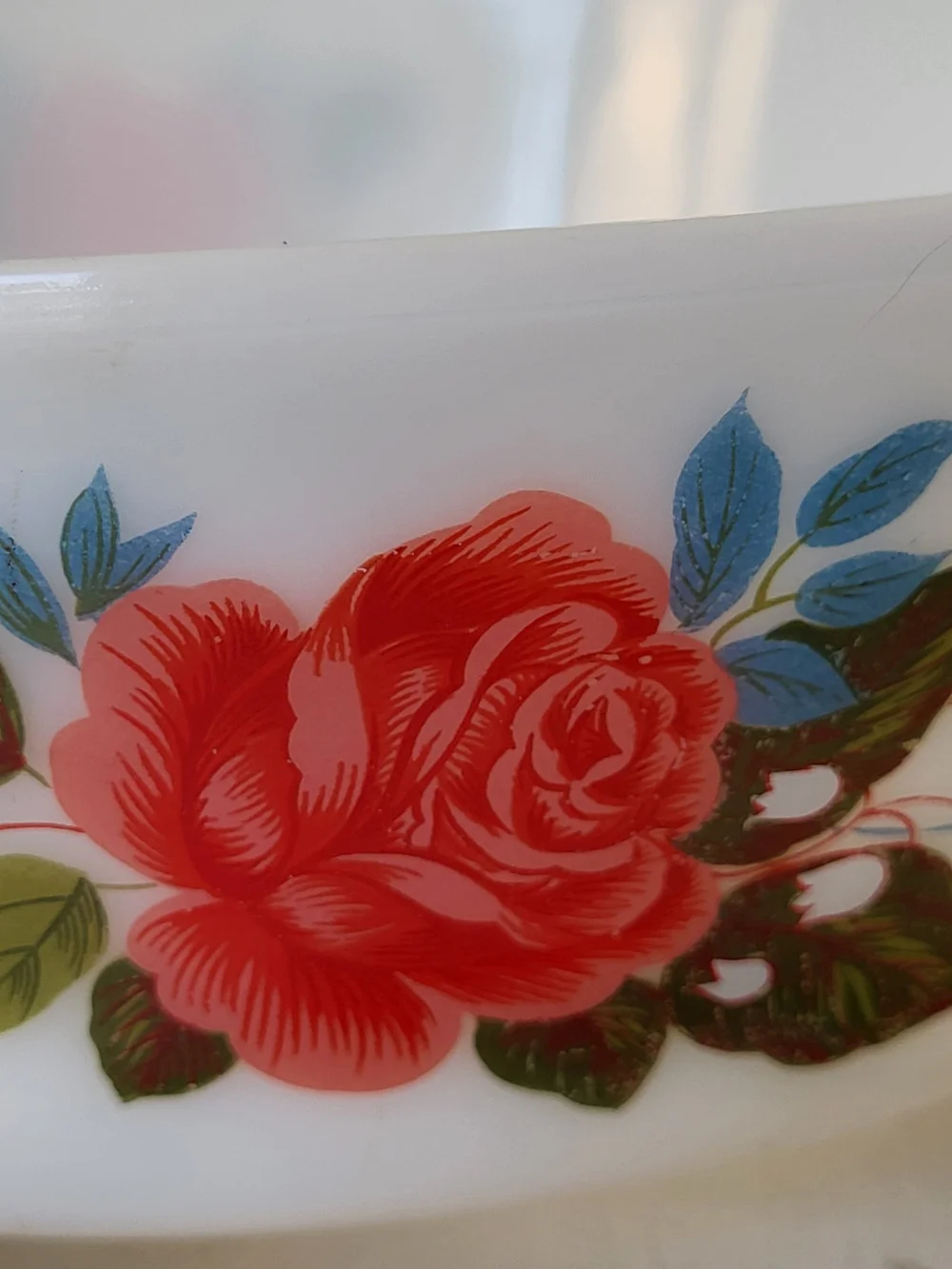 JAJ Pyrex White 3pt Casserole Cottage Rose #513 1970-73 Made In England